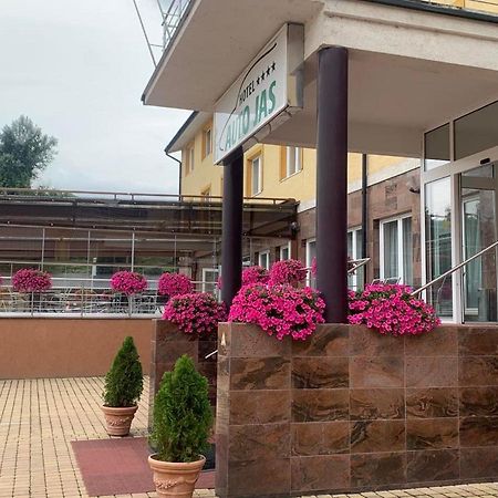 Hotel Auto Jas Nitra Exteriér fotografie
