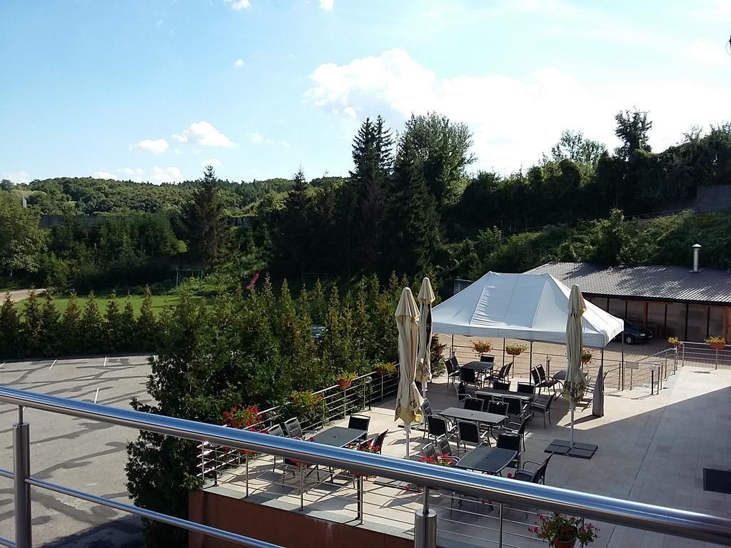 Hotel Auto Jas Nitra Exteriér fotografie